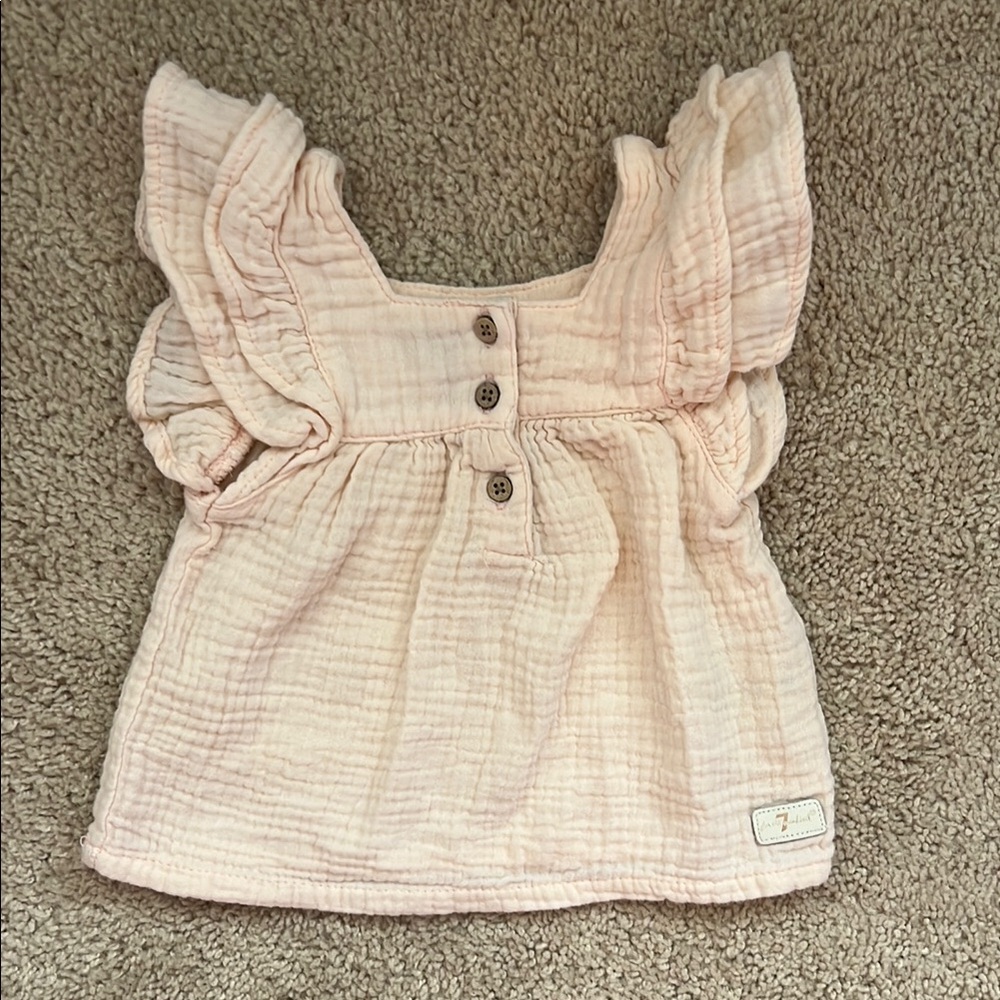 12 Month 7 For All Man Mind Ruffled Pink Top. Gently used.